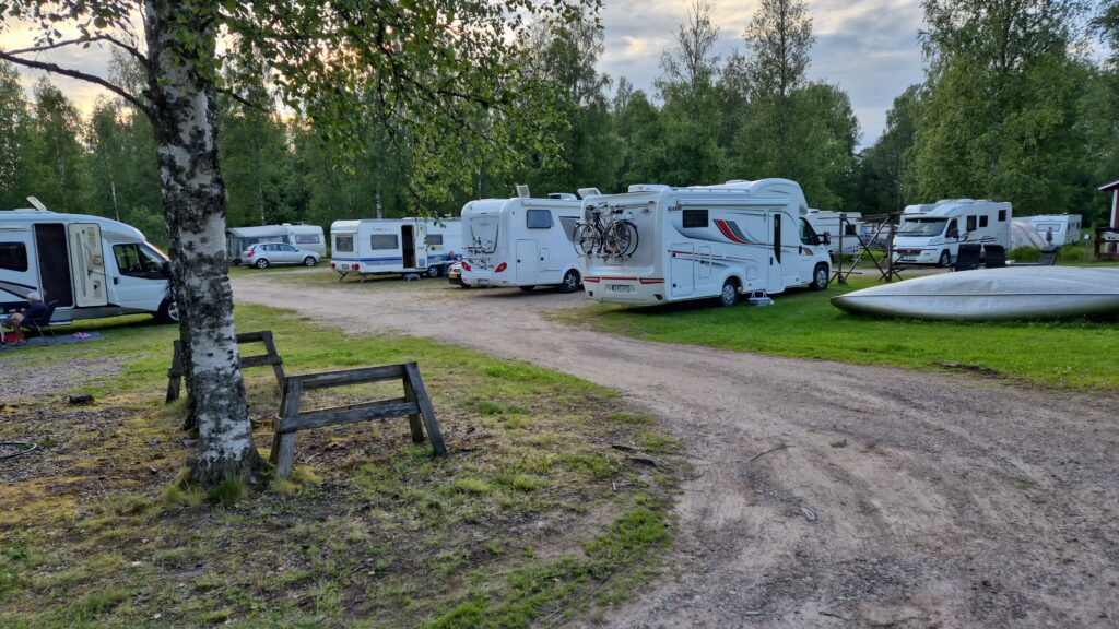 motorhomes en caravans Badsta Camping